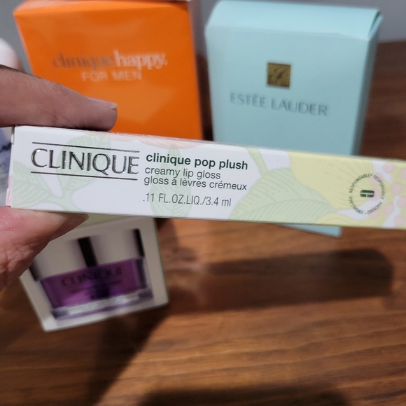 👝 LAST CHANCE 👝 Estee Lauder / Clinique Bundle - Picture 4 of 13